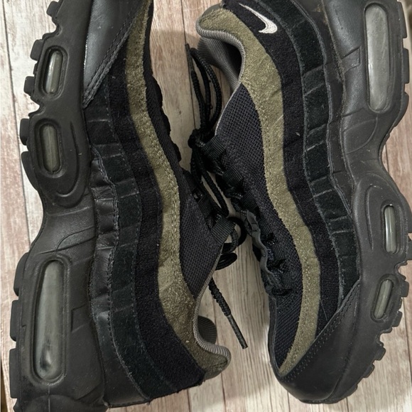 Nike air max 95 green black suede youth 6.5 womens 8 - Picture 3 of 6